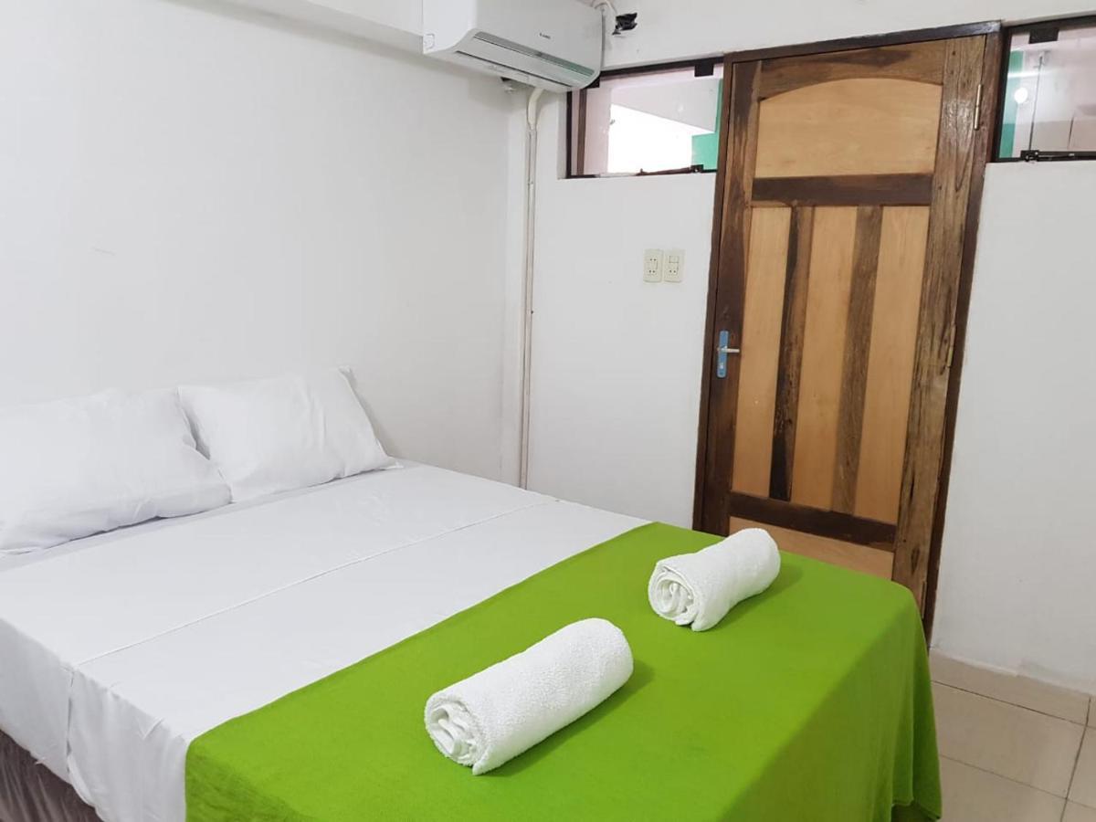 הוסטל Encarnación Helecho'S Hostal מראה חיצוני תמונה